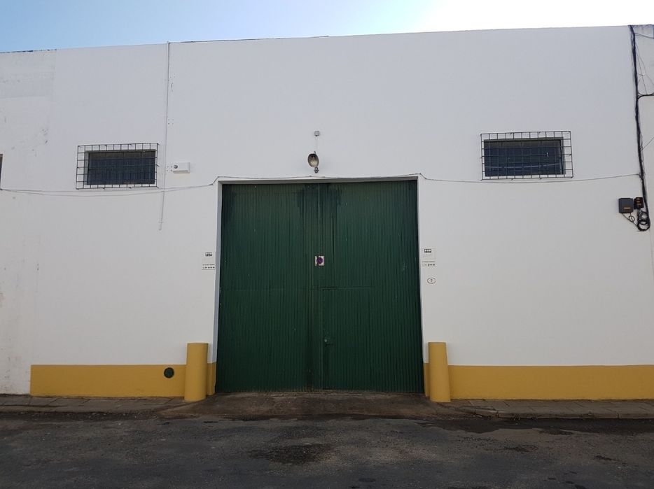 Armazém parque industrial Beja