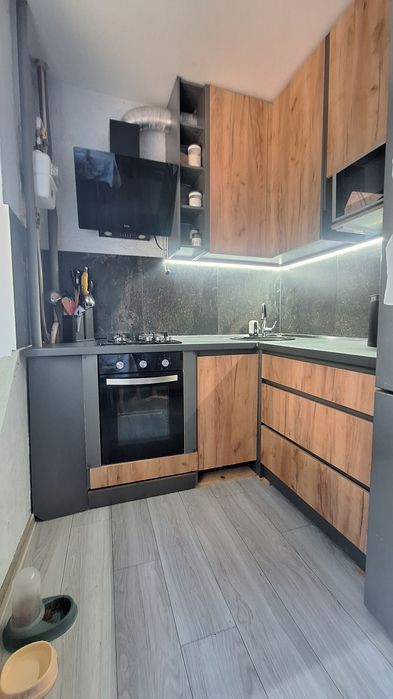 Продам 1  кім 2/9 з ремонтом та електроопаленням на Попова