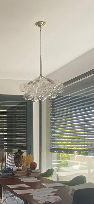 Candeeiro Suspenso Bubble Glass Ball – Design Moderno e Elegante
