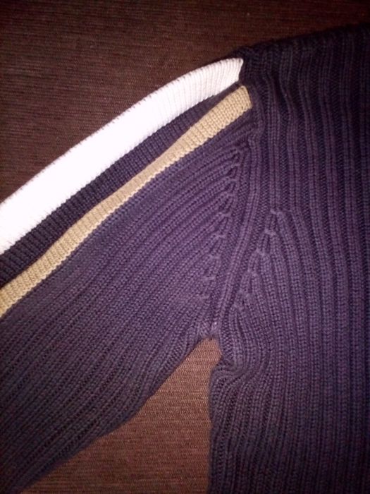 Джемпер на молнии от бренда HALTI