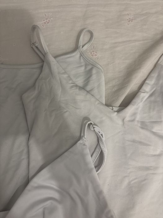 2 bodys e 1 branco