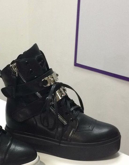 Кажанные осенние ботинки 40р