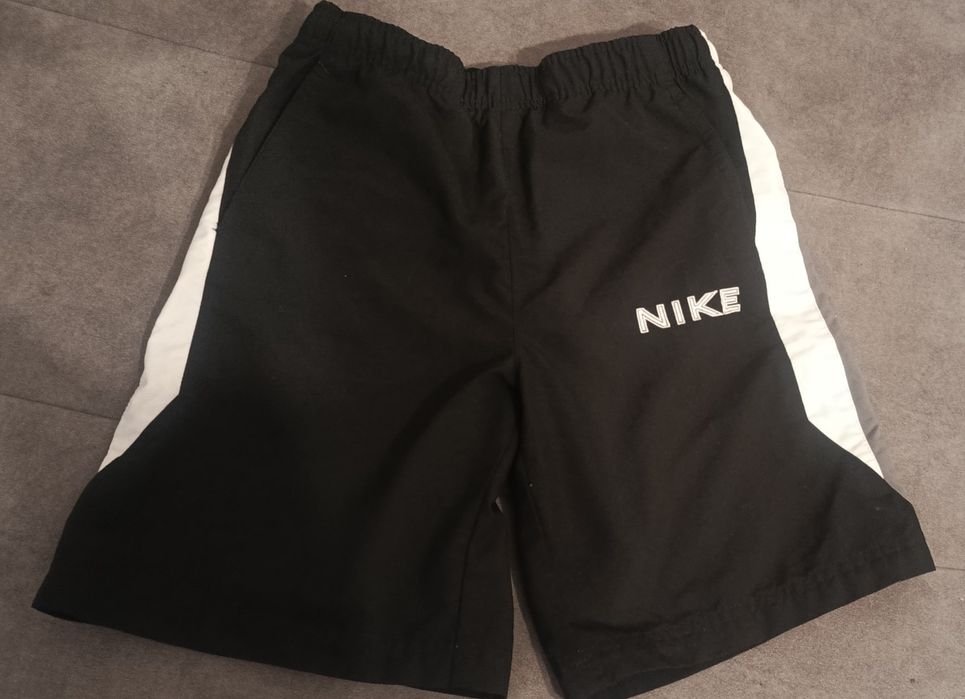 Spodenki NIKE chłopięce 140-152