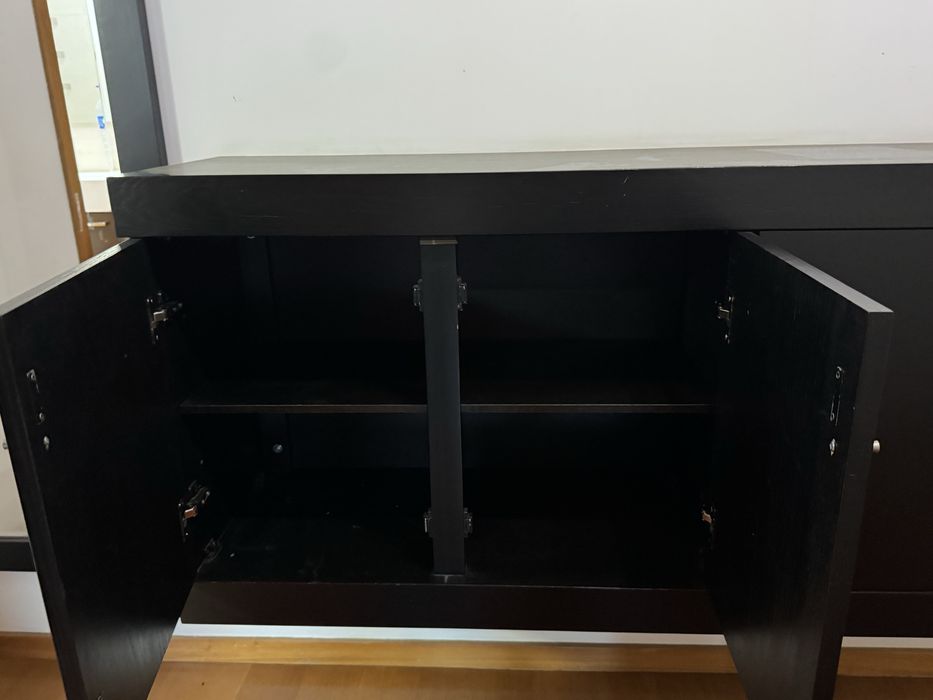 Aparador de Madeira Maciça