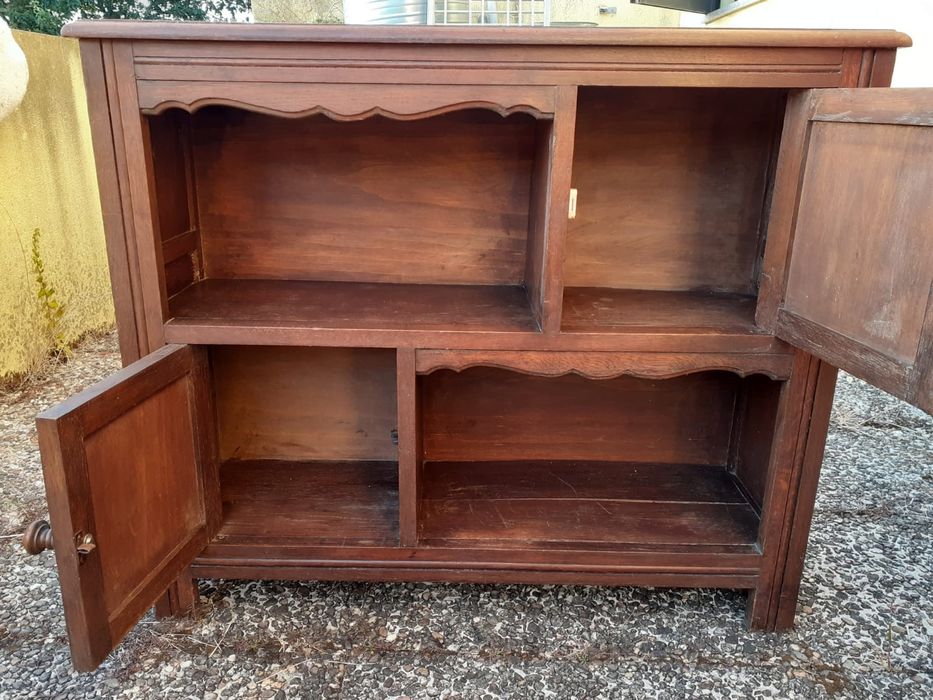 Móvel para TV com arrumo