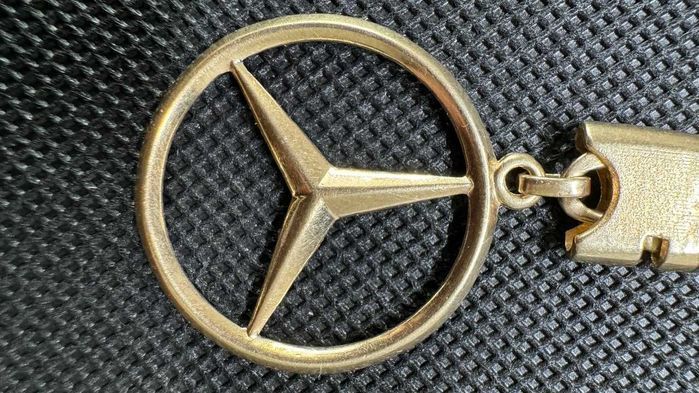 Brelok do kluczy MERCEDES Złoty 583, Waga: 14,35g