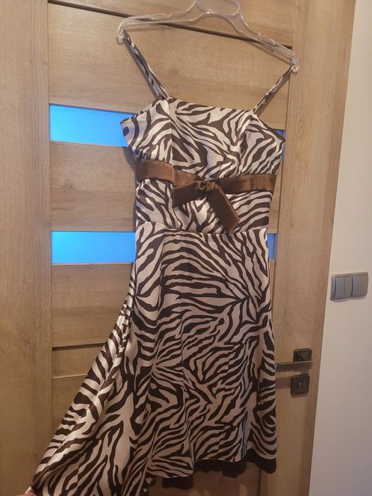 Sukienka na ramiączkach panterka