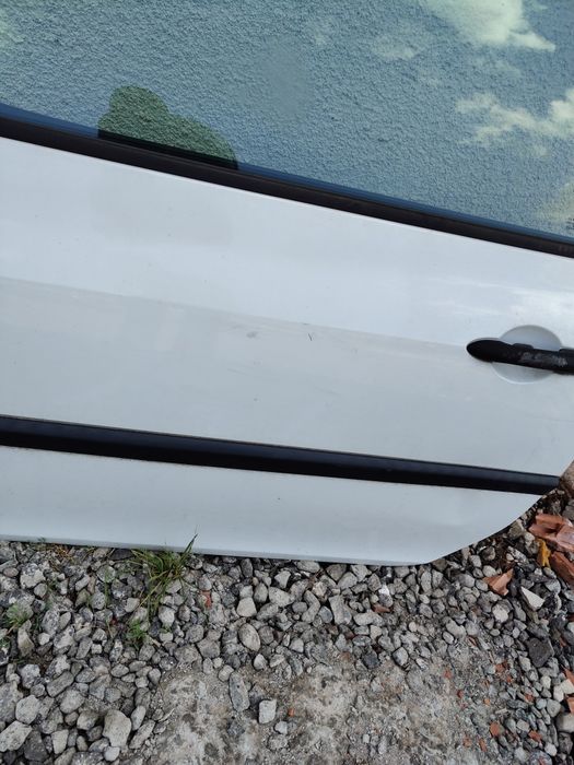 Drzwi lewe przód renault Clio 3d 2007 r