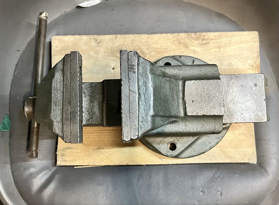 Imadło BISON 100 malo uzywane jak nowe stare dobre 10cm