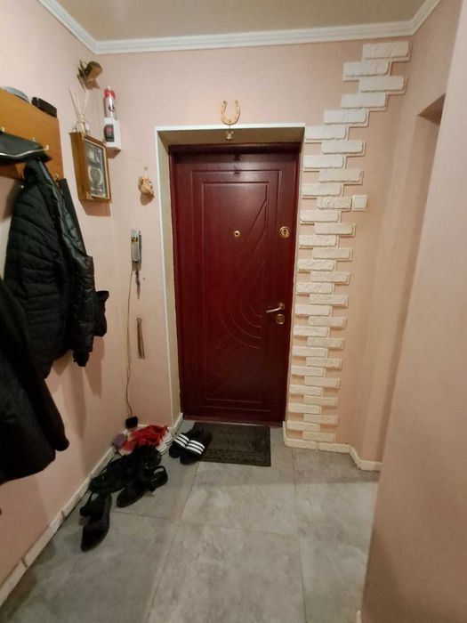 В продажу 3к квартира з косметичним ремонтом