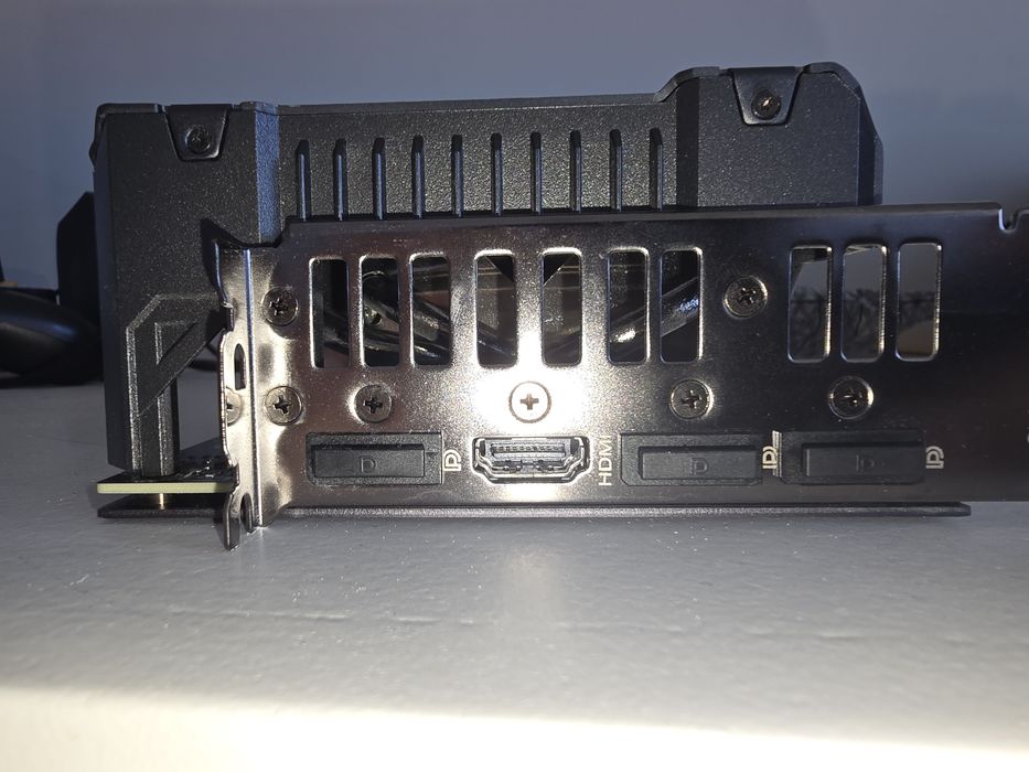 RTX 4070 Super Asus TUF