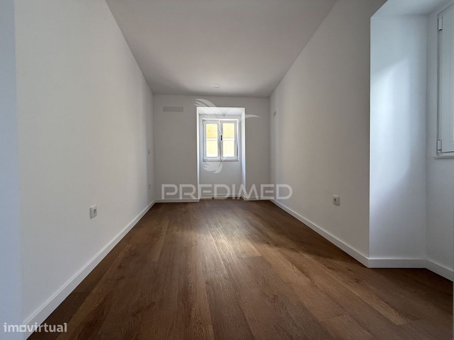 Apartamento T1 com Logradouro - Alcanena