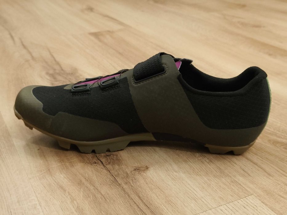 Sapatos de MTB Fizik Vento Ferox Carbon