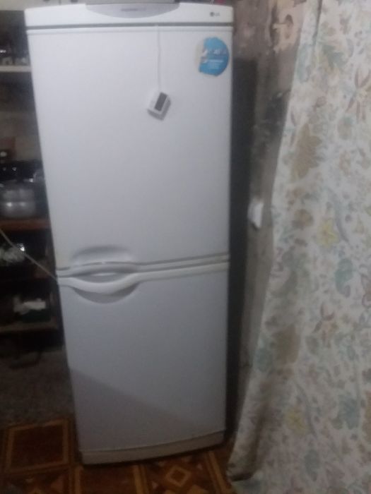 Продам Холодильника Б/У