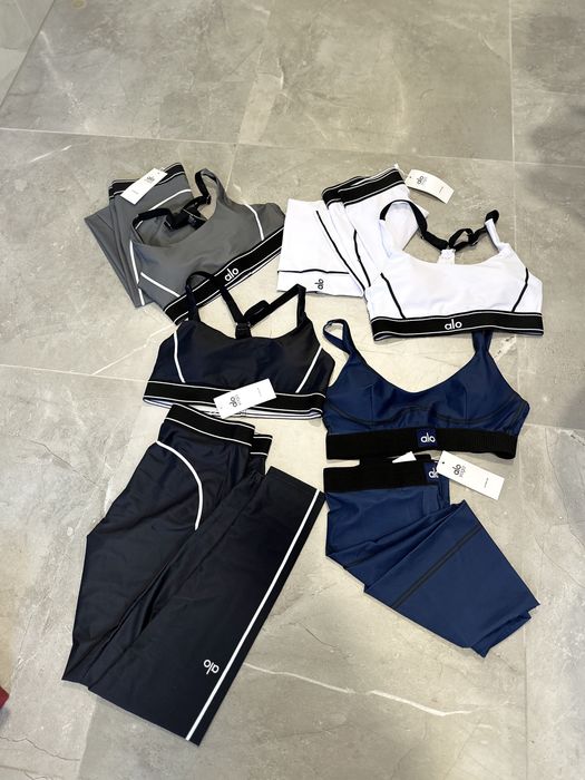 Aloyoga, костюм alo yoga, alo костюм топ ало