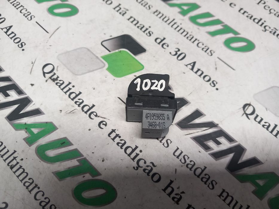 Comando / botão / interruptor vidros frente direito AUDI A3 Sportback