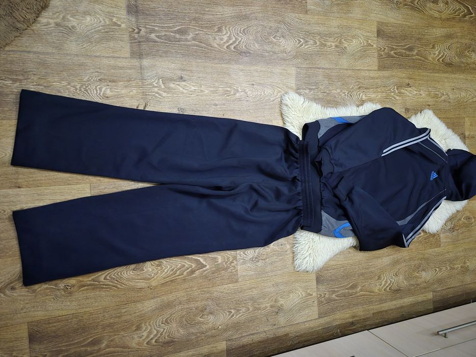 Спортивный костюм Adidas