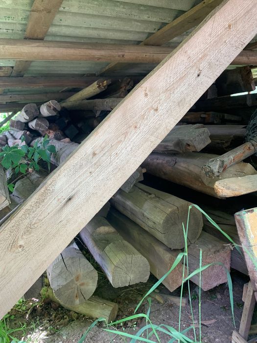 Sprzedam stare drewno po rozbiórce stodoły