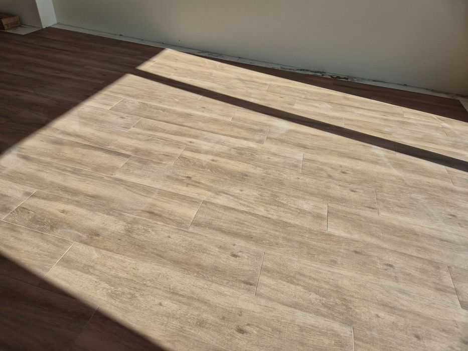 Gres drewnopodobny duży format 119,5 x 22,5