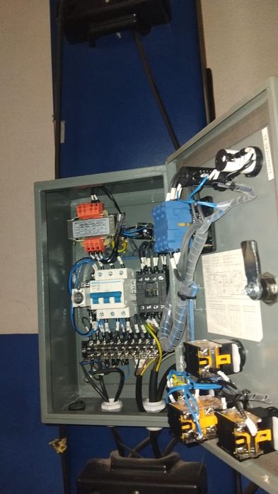Vendo elevador 4 ton
