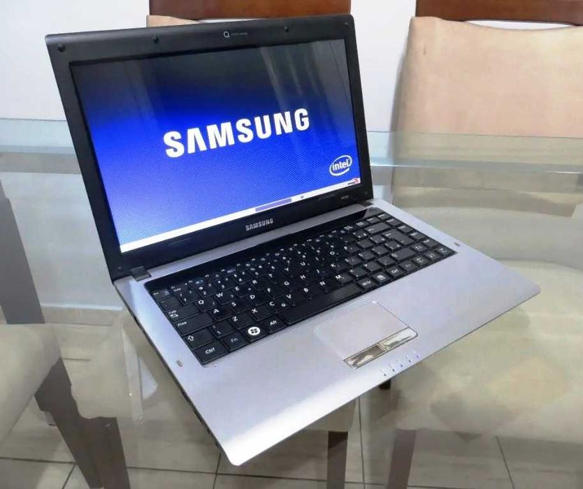 Ноутбук Samsung rv410 ідеал/ проц. 2 ядер / ram 4Gb / HDD 250Gb / батарея робоча