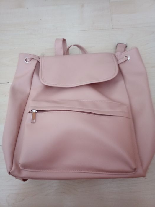 Sprzedam tanio plecak damski