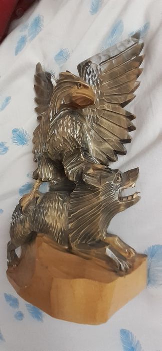Rzeźba orzeł drewno wilk PRL