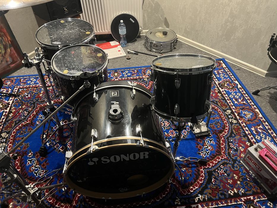 Барабанная акустическая установке Sonor 1003