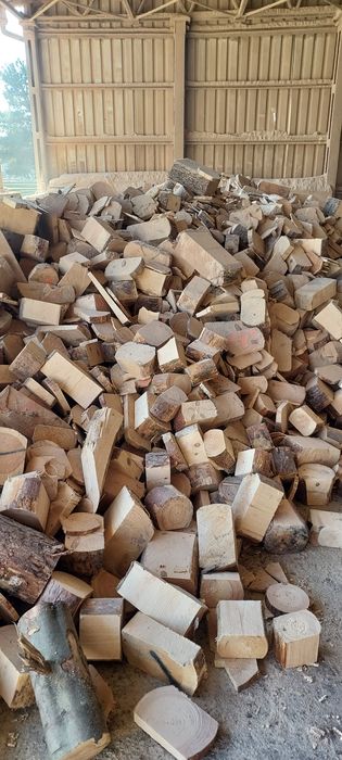 Dtewno opałowe, zrębki dekoracyjne - ogrodowe. Możliwy transport.