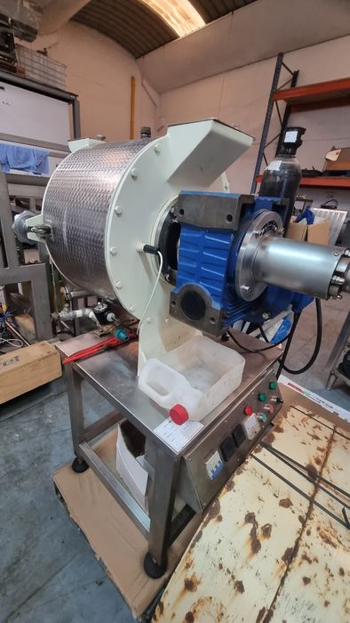 Refinadora de chocolate -cap. 40 kg