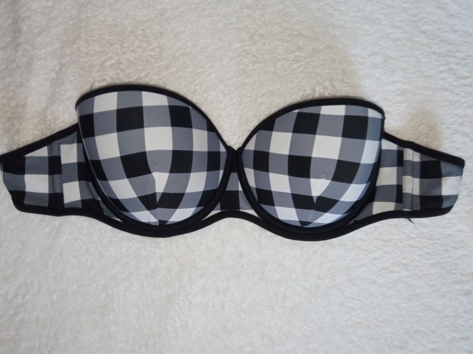 Бюстгальтери,  верх купальників Atmosphere, Ocean club