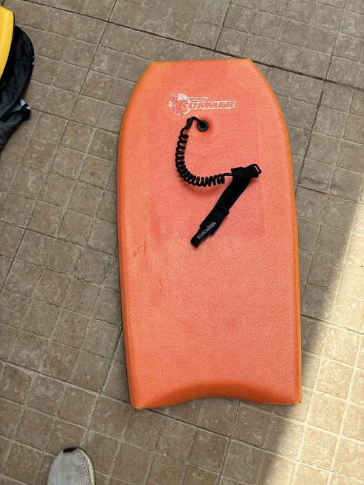 Bodyboard Deeply Summer DS100 – Bom Estado + Leash