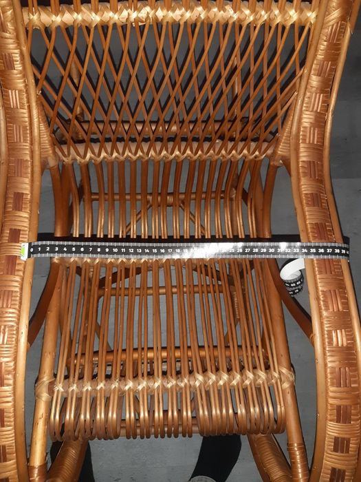 Fotel bujany wiklinowy dla dziecka . Okazja