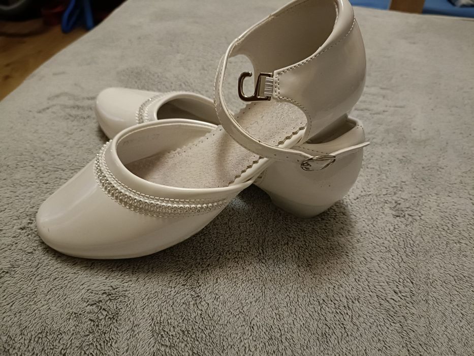 Buty rozmiar 37 dla dziewczynki