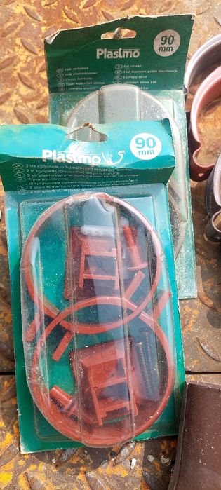 Hak metalowy do rynny