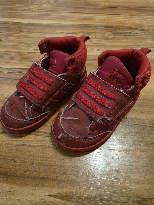 Oddam za darmo buty chłopięce