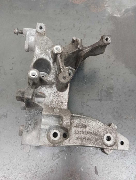 SILNIK  9h05 1.6 hdi citroen C4 na części