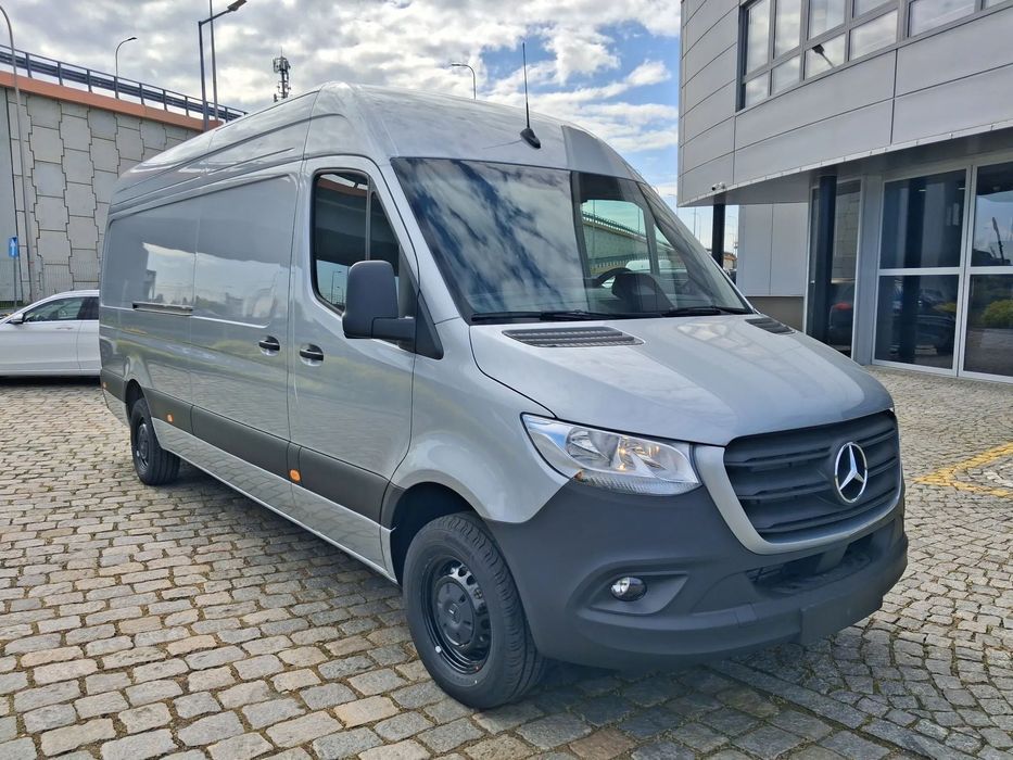Mercedes-Benz Sprinter 317 CDI  Furgon długi (L3H2) 2025