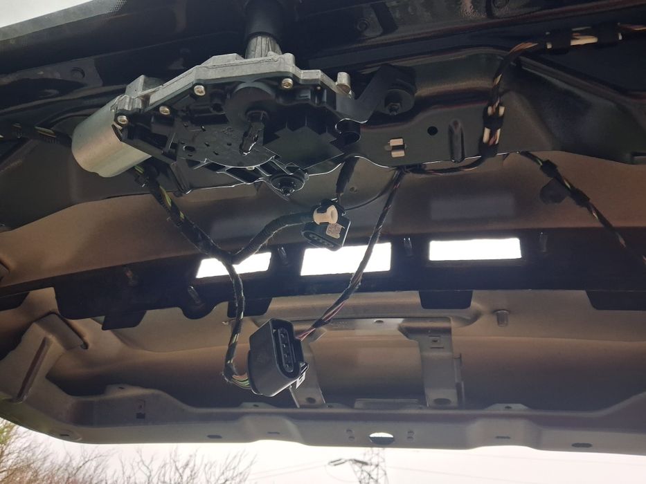 Klapa tył vw touran lift 07-10 europa