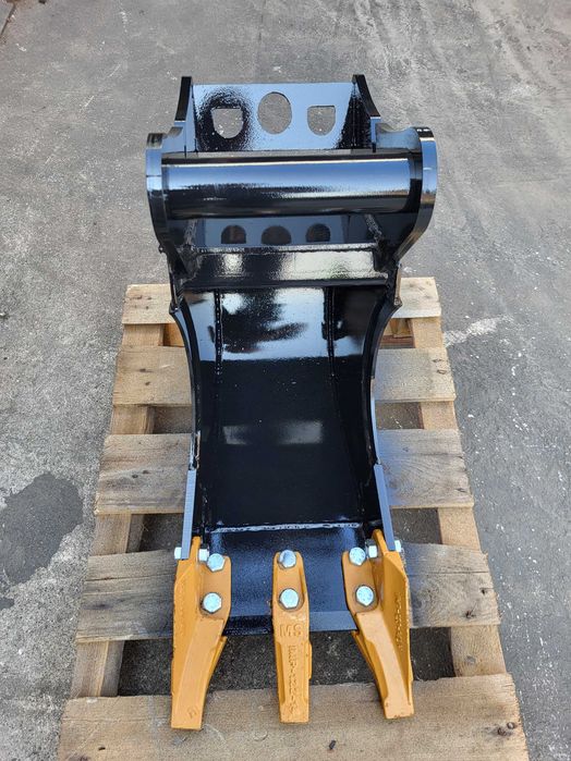 Łyżka kopiąca szerokość 30cm do koparki minikoparki z szybkozłącz MS03