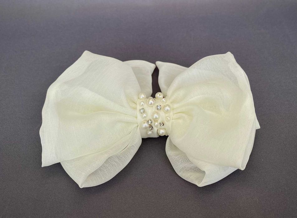 Bandolete artesanal com laço