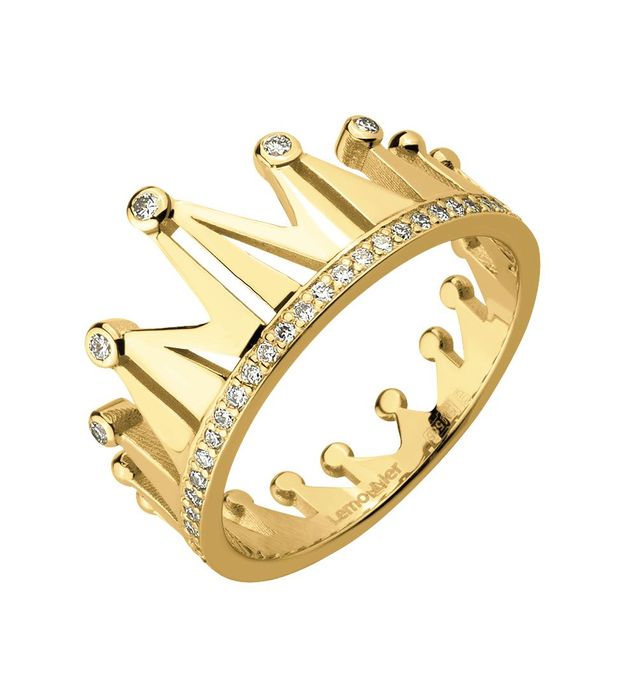 Золотое кольцо с бриллиантами 585 пробы вес 4грамма 18размер