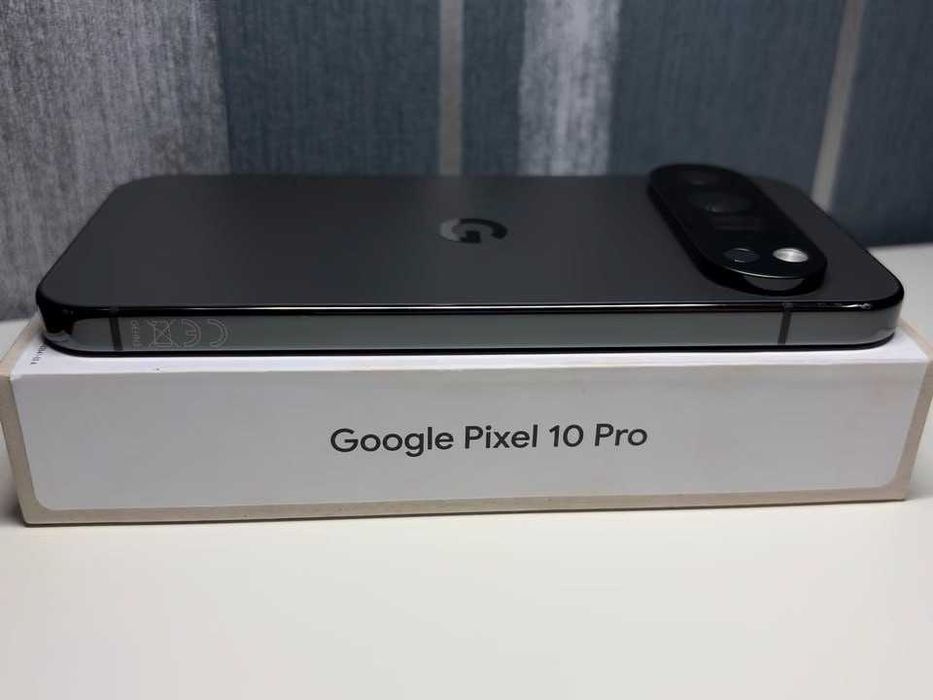 Google Pixel 10 Pro 128 GB, czarny bardzo mało użytkowany