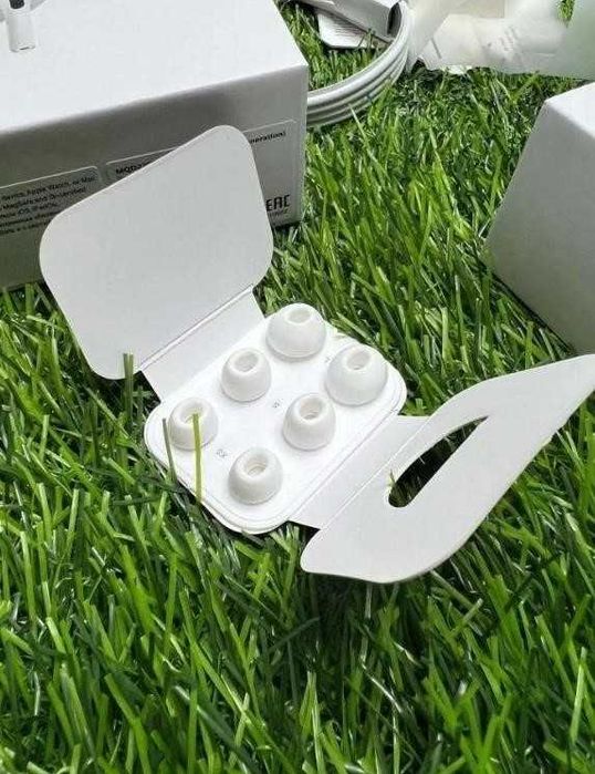 РОЗПРОДАЖ! Безпровідні навушники Airpods pro 2-го покоління + чохол на кейс!