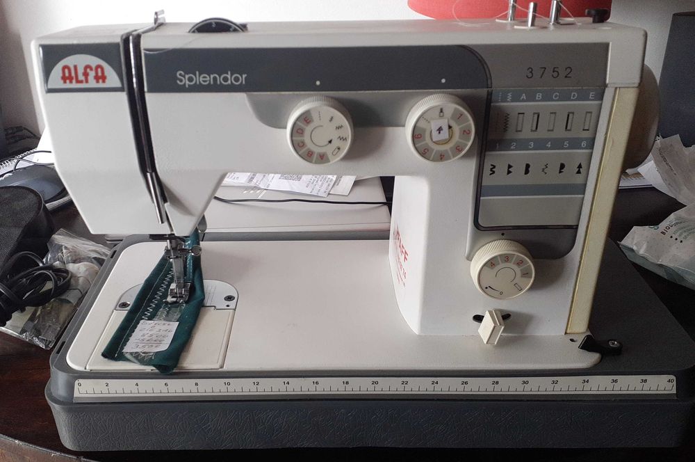 Maquina de coser ALFA SPLENDOR 5732