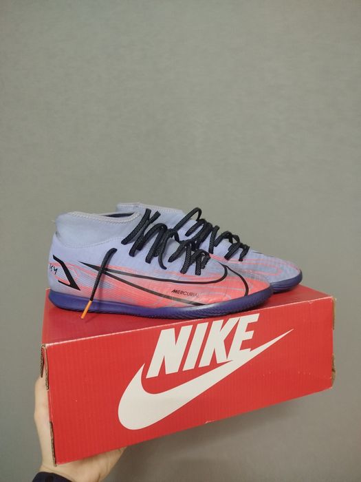 Футзалки nike(оригінал)42 розмір,копачки