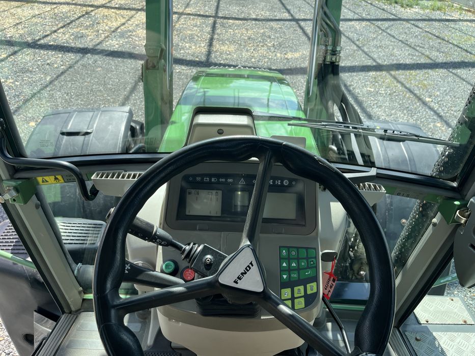 Fendt 820 com3 (718,716) ładowacz Fendt z Niemiec 2011r, 1 właściciel