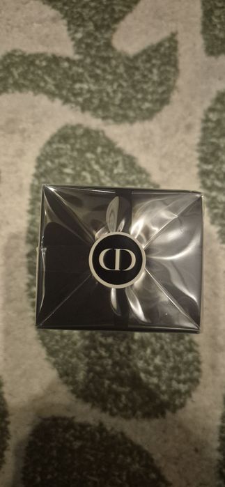 Nowe 100% oryginalne Perfumy Dior  savague Parfum poj. 60ml