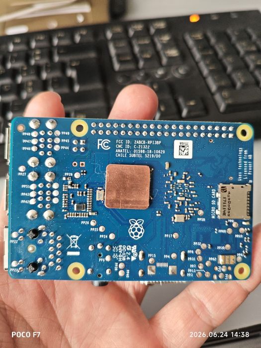 Raspberry pi 3b+ +Caixa + dissipadores