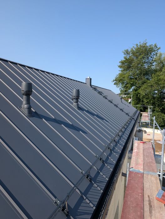 Sprzedaż pokryć dachowych i akcesoriów